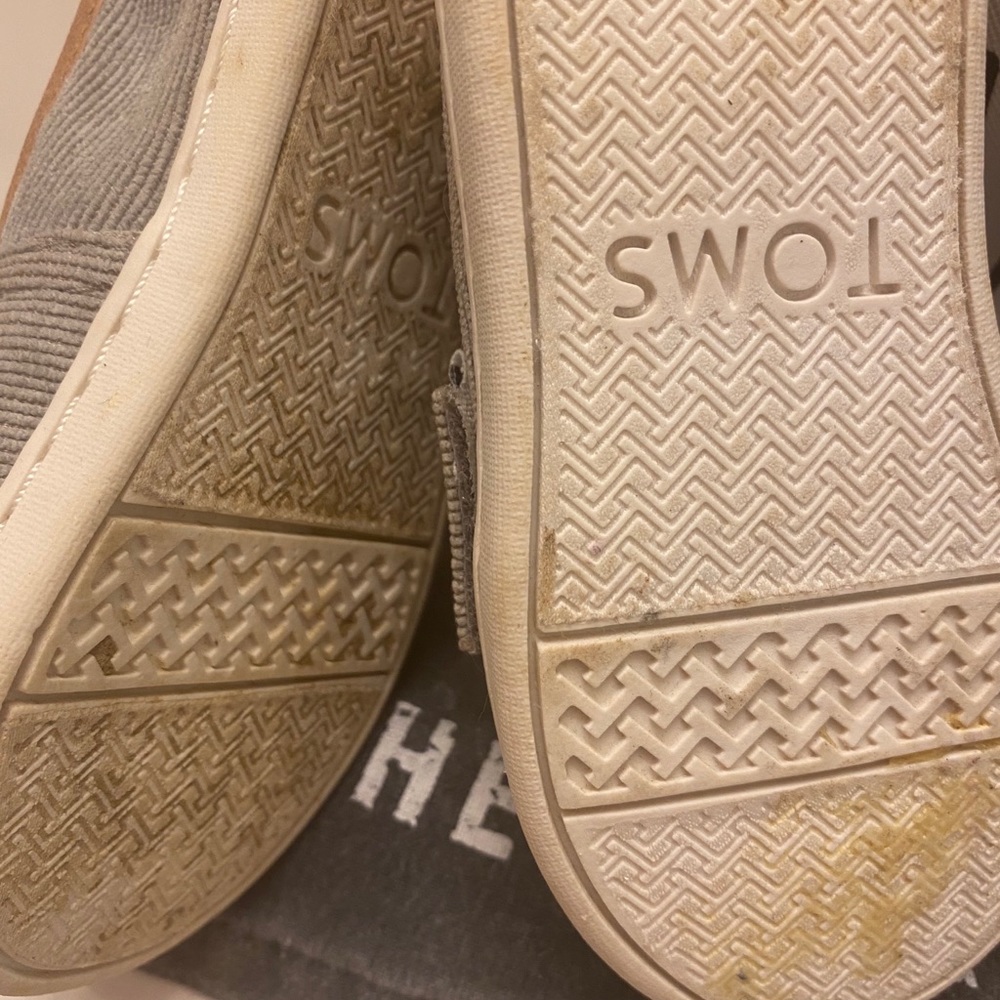 Grey toddler Corduroy toms
